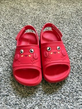 Kids Red Crab Sandals